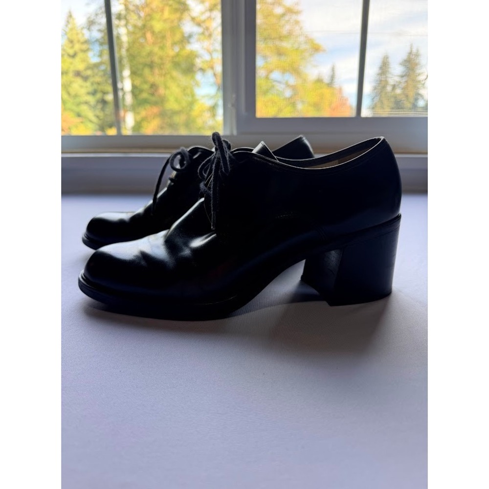Vintage GH Bass & Co Black Lace Up  Leather Oxfords Block Heel R359 Size 9M